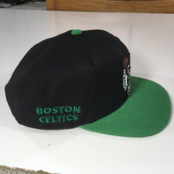 Boston Celtics Snapback Hat Mitchell & Ness Side Core 2.0 Black Green Polyester - Picture 2 of 9